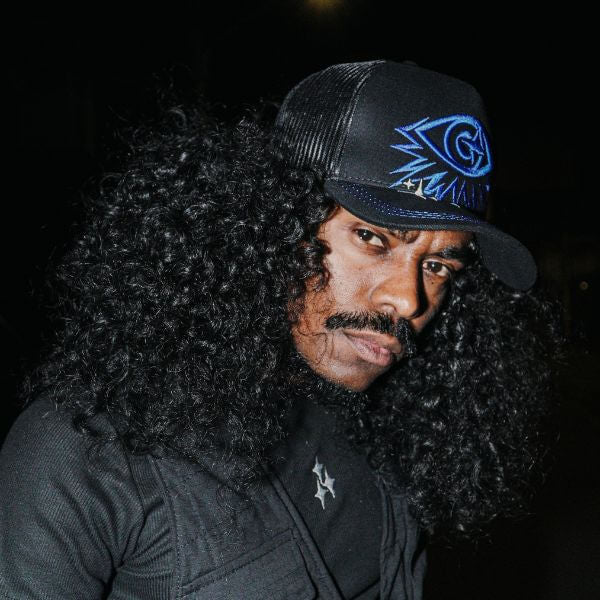 Boné Trucker "EYES" - Preta / Azul